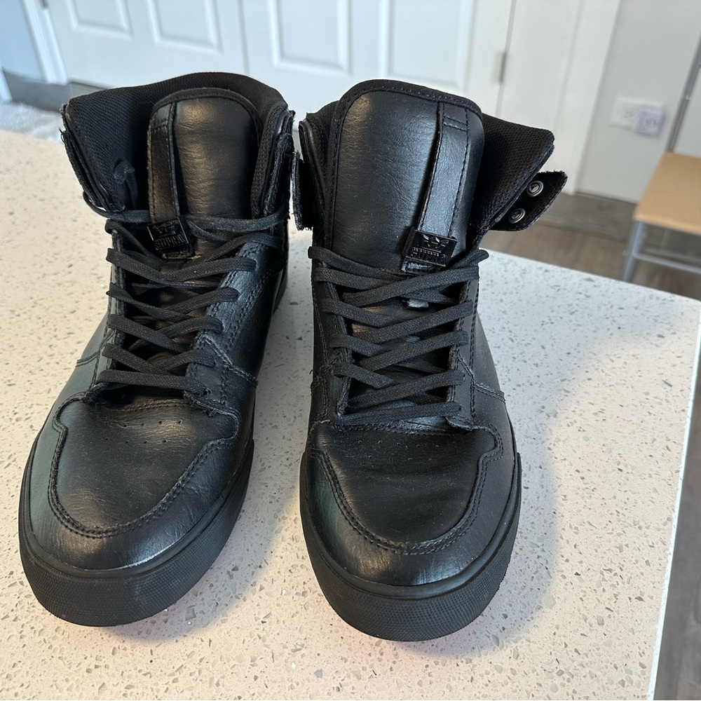 Men’s Supra’s